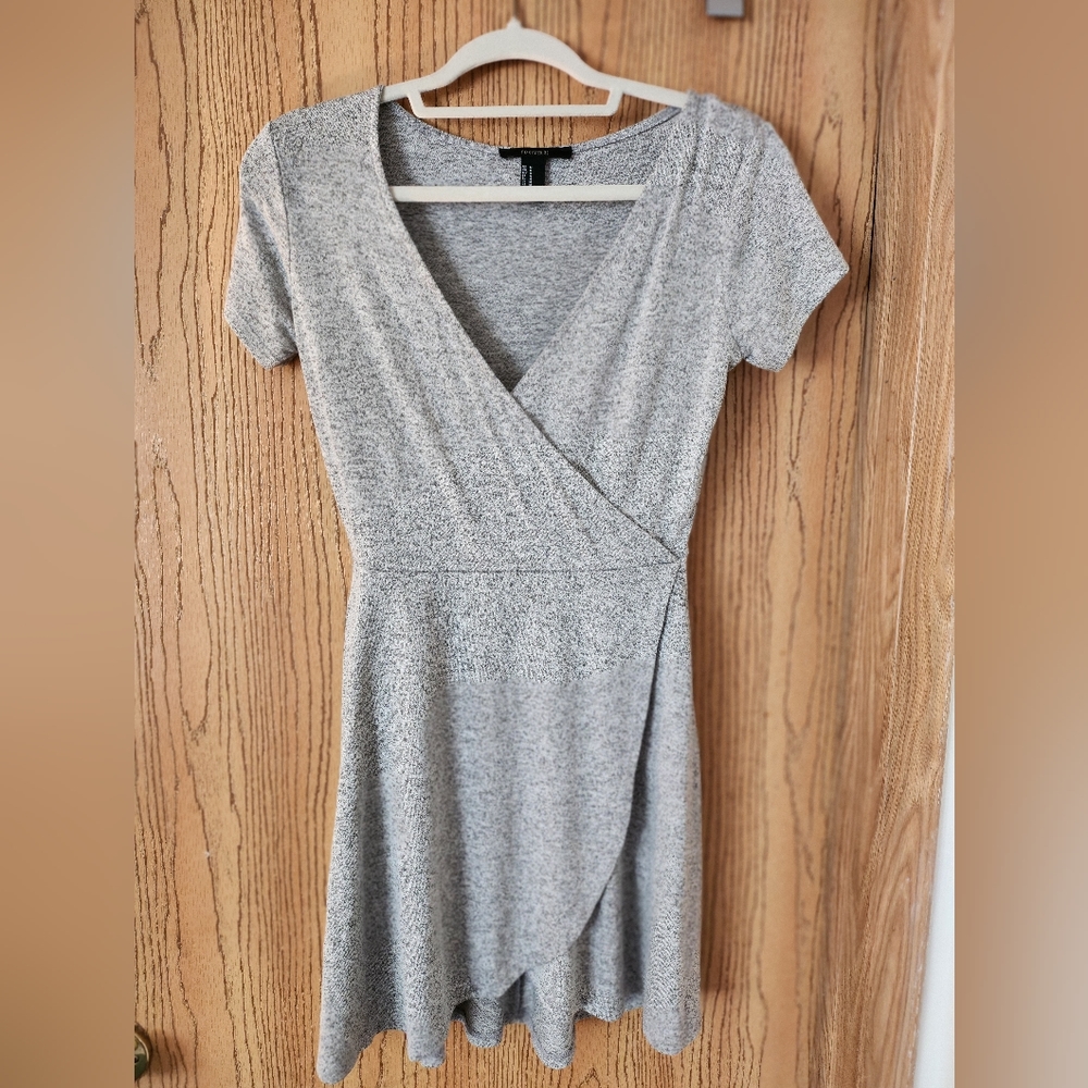 Forever 21 size medium gray wrap dress